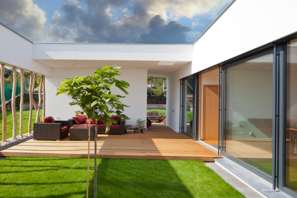 Como fazer uma horta orgânica em casa com pouco espaço